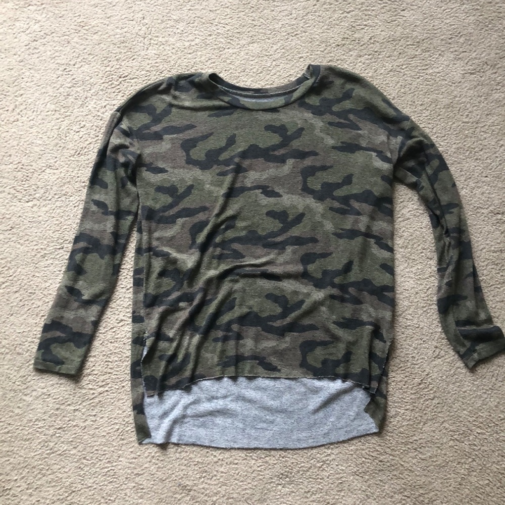 American Eagle Soft&Sexy Camo Pullover